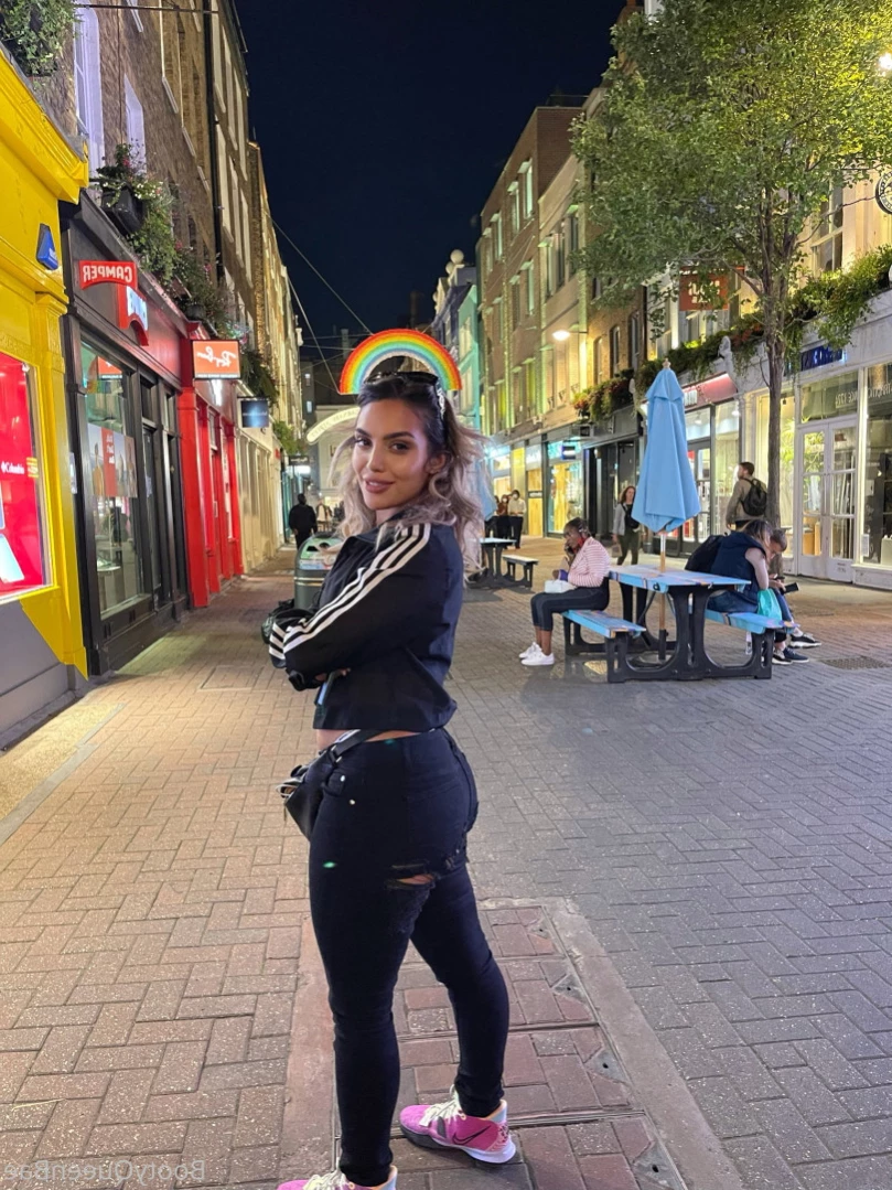 araqueenbae [ bootyqueenbae ] Onlyfans leaked photo 14553231 on Hotleaks.tv