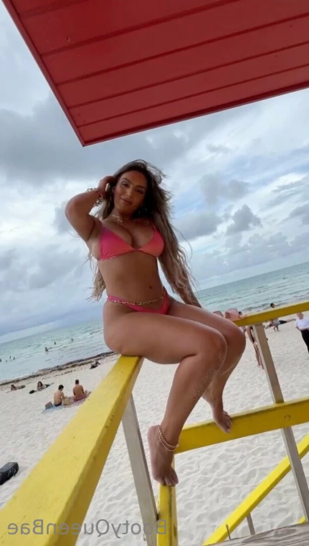 araqueenbae [ bootyqueenbae ] Onlyfans leaked photo 15370404 on Hotleaks.tv