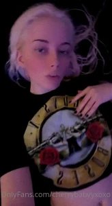 15872442