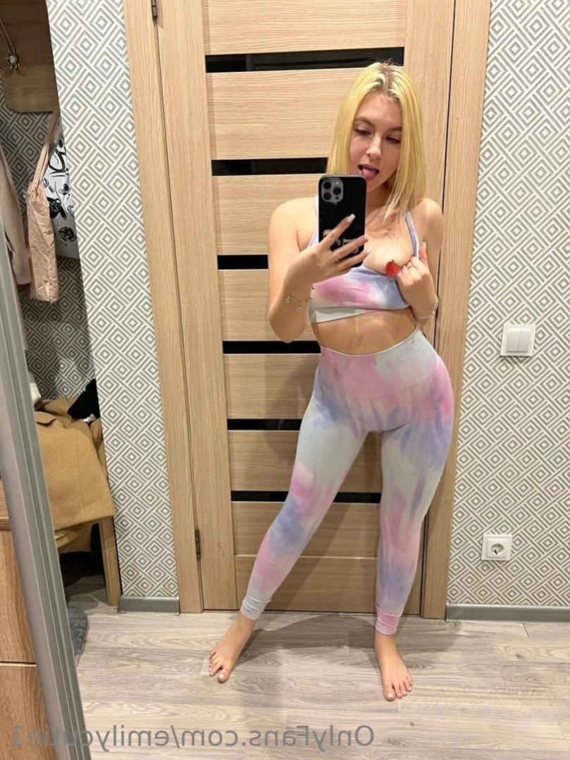 emilycutie1 Onlyfans leaked photo 13806590 on Hotleaks.tv