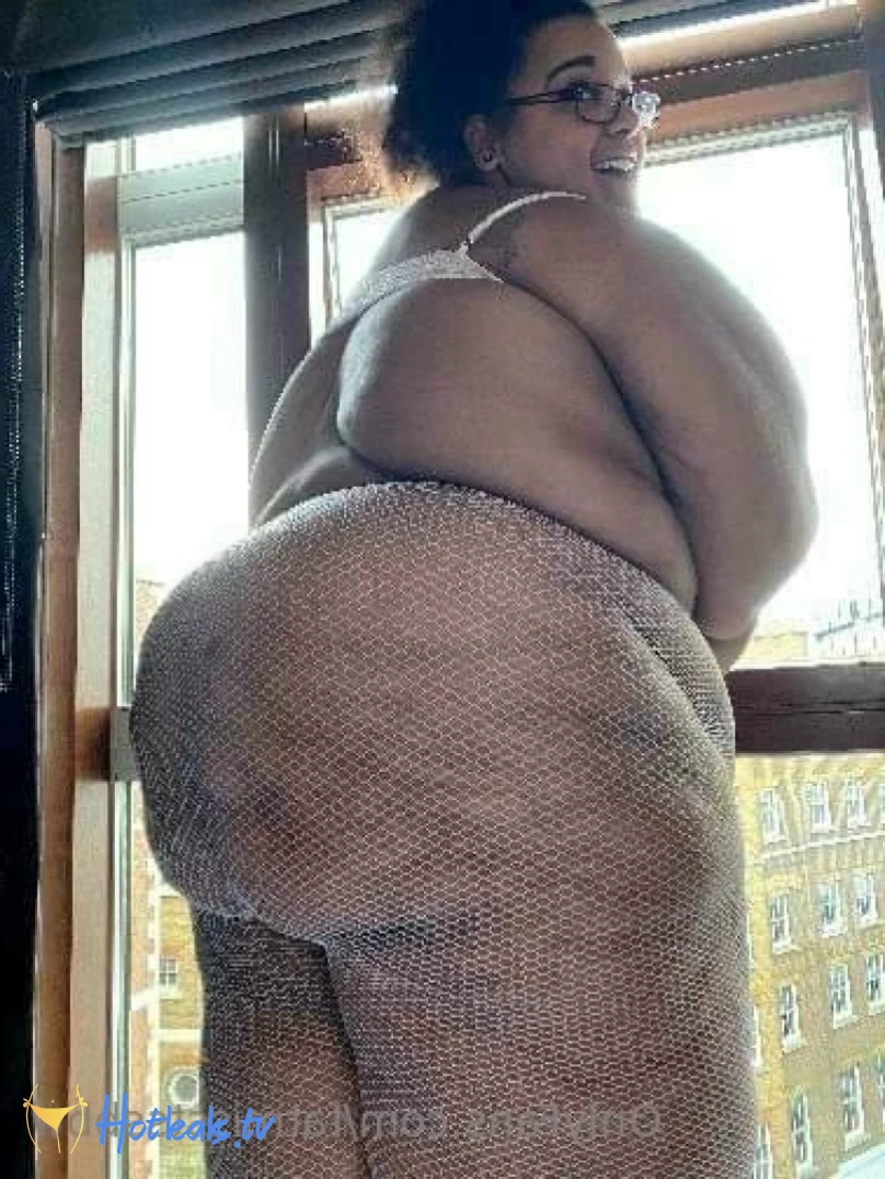 FatMissTSSBBW 11439190