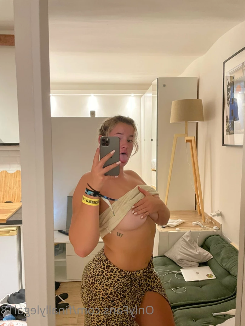 Sydney Wilson [ finallylegal18 ] Onlyfans leaked photo 12768232 on Hotleaks.tv