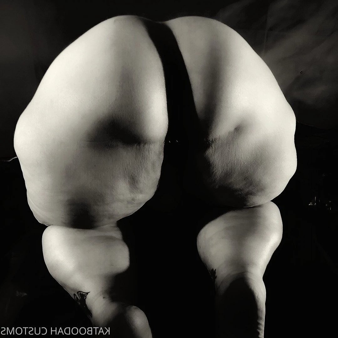 GӨDMΛMΛ™️ KΛƬBӨӨDΛΉ [ goddesskatboodah ] Onlyfans leaked photo 2189569 on Hotleaks.tv