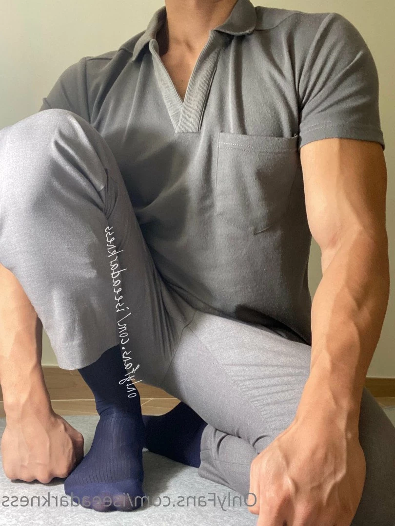 iseeadarkness_1✨ [ iseeadarkness ] Onlyfans leaked photo 2187173 on Hotleaks.tv
