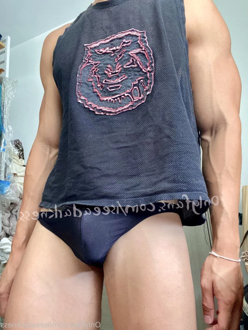 iseeadarkness_1✨ [ iseeadarkness ] Onlyfans leaked photo 2187514 on Hotleaks.tv