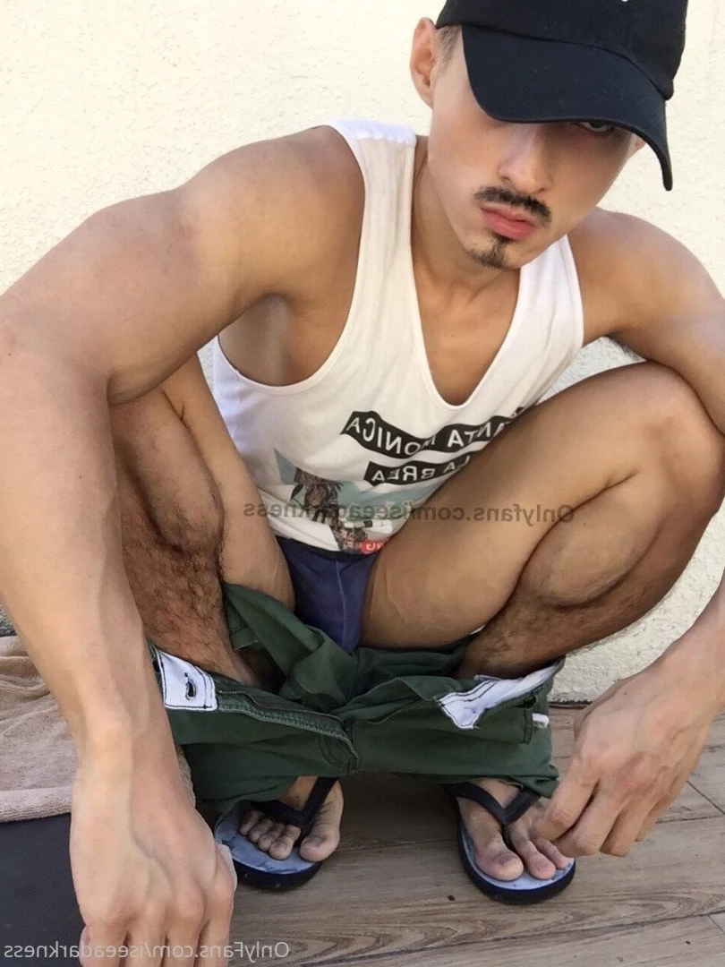 iseeadarkness_1✨ [ iseeadarkness ] Onlyfans leaked photo 3515438 on Hotleaks.tv