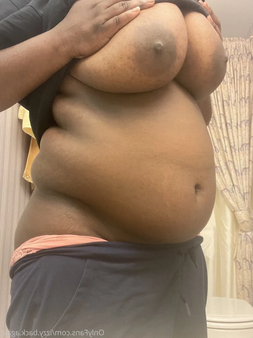 Izzy [ izzy.back.again ] Onlyfans leaked photo 3706029 on Hotleaks.tv
