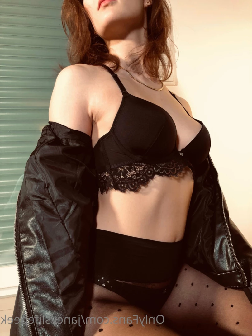 Janey's Life Peek [ janeyslifepeek ] Onlyfans leaked photo 11355244 on Hotleaks.tv