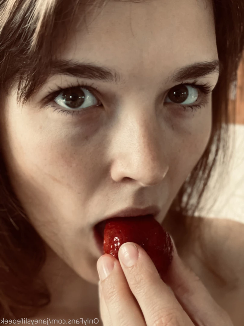Janey's Life Peek [ janeyslifepeek ] Onlyfans leaked photo 15225919 on Hotleaks.tv