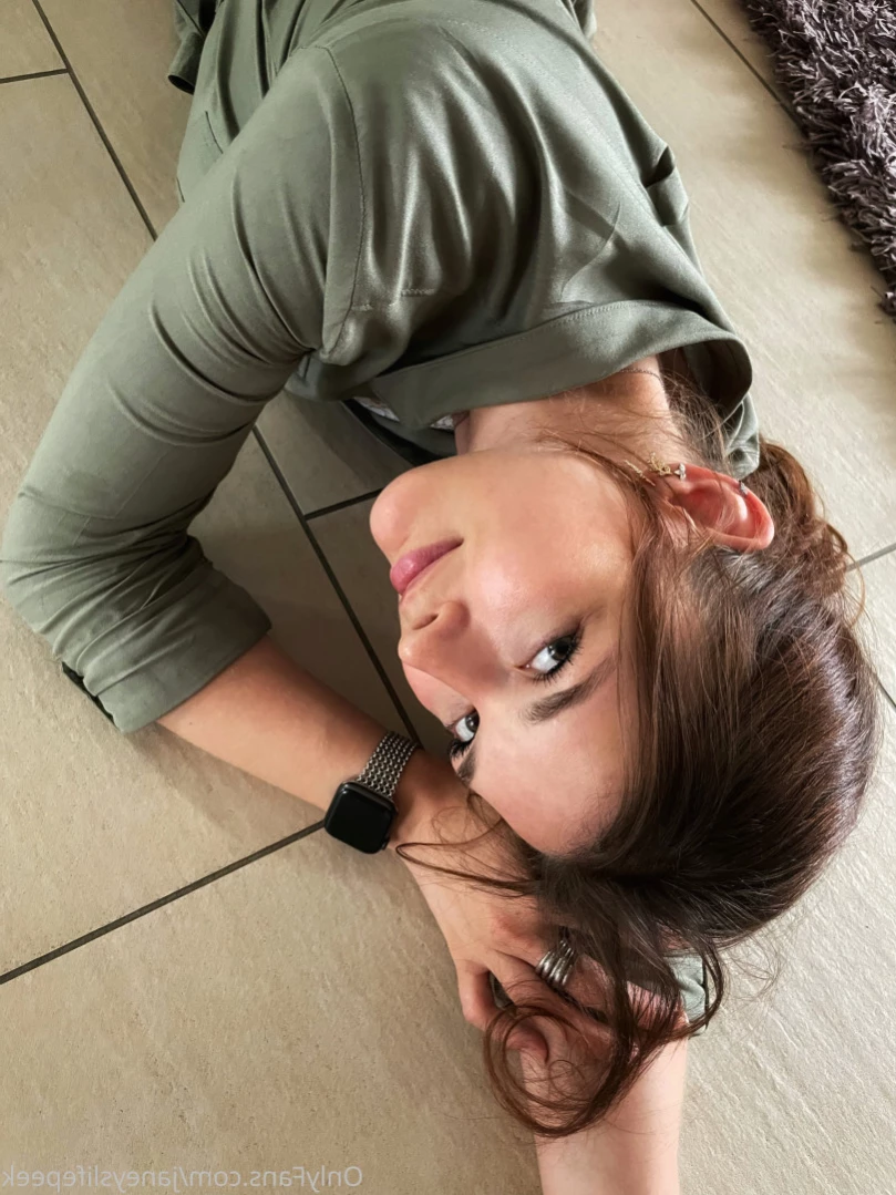 Janey's Life Peek [ janeyslifepeek ] Onlyfans leaked photo 15226267 on Hotleaks.tv