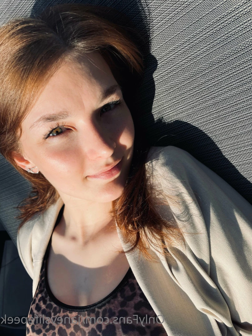 Janey's Life Peek [ janeyslifepeek ] Onlyfans leaked photo 15226798 on Hotleaks.tv