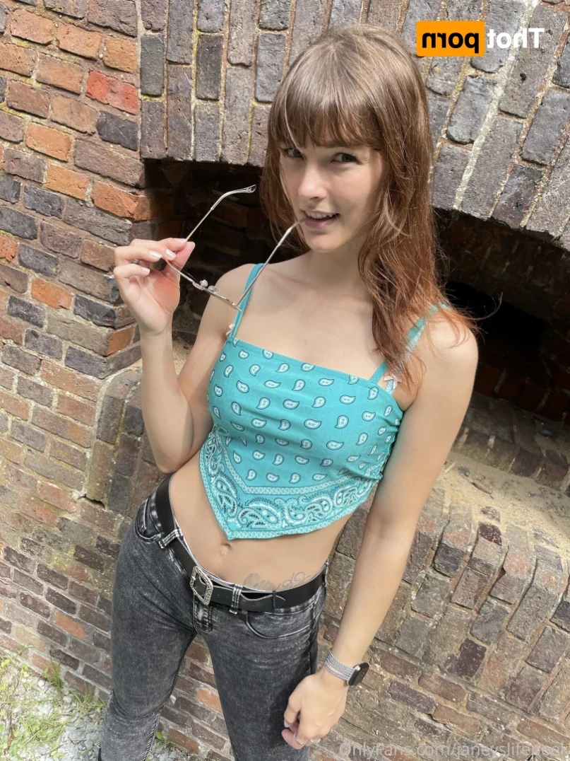 Janey's Life Peek [ janeyslifepeek ] Onlyfans leaked photo 15244193 on Hotleaks.tv
