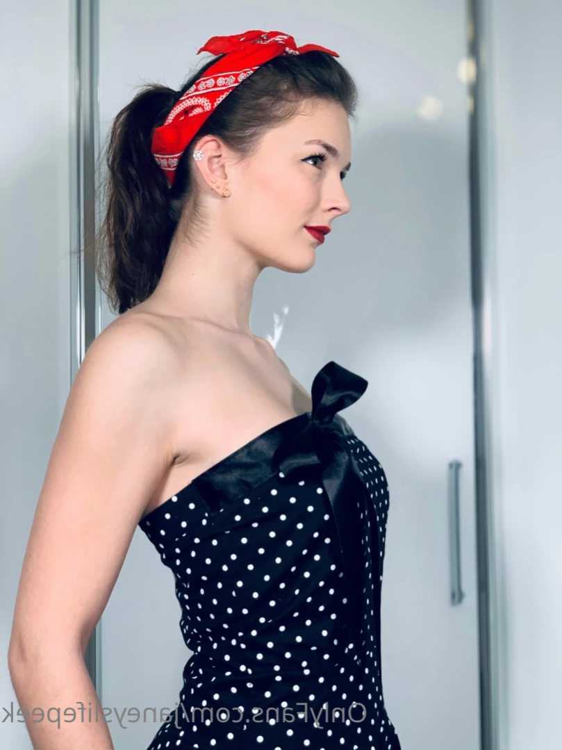 Janey's Life Peek [ janeyslifepeek ] Onlyfans leaked photo 16055560 on Hotleaks.tv