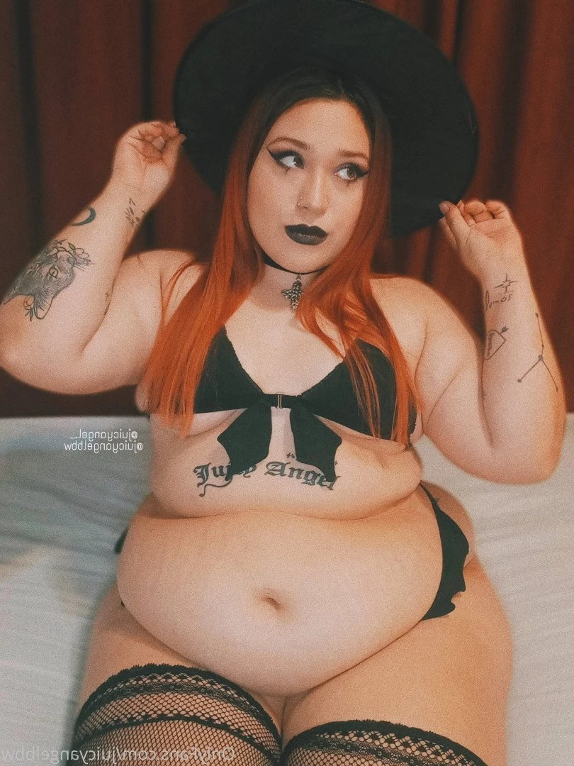 Avril BBW ✨Feederism ✨ 🍑Big ass 🍑 [ juicyangelbbw ] Onlyfans leaked photo 3514751 on Hotleaks.tv