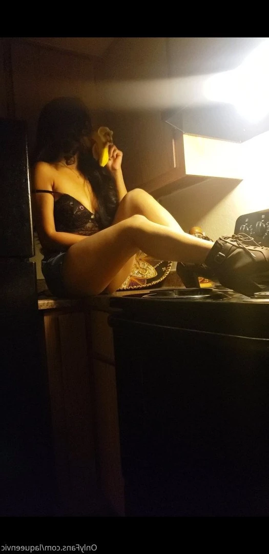 👑𝓛𝓪 𝓡𝓮𝓲𝓷𝓪 𝓥𝓲𝓬𝓽𝓸𝓻𝓲𝓪 [ laqueenvic ] Onlyfans leaked photo 3626009 on Hotleaks.tv