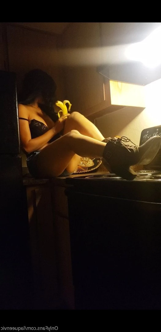 👑𝓛𝓪 𝓡𝓮𝓲𝓷𝓪 𝓥𝓲𝓬𝓽𝓸𝓻𝓲𝓪 [ laqueenvic ] Onlyfans leaked photo 3632257 on Hotleaks.tv