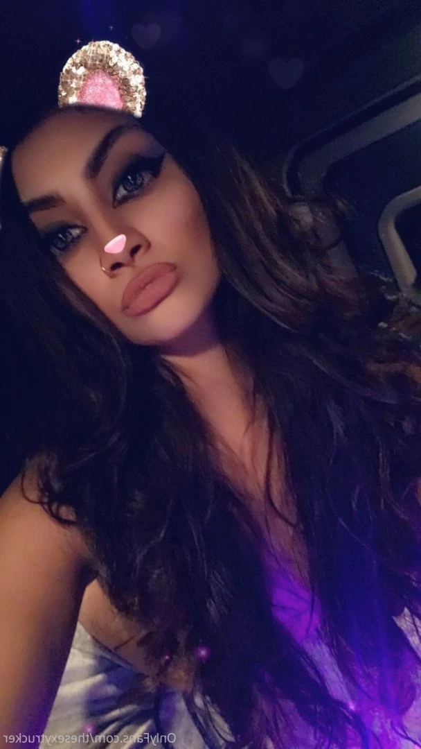 👑𝓛𝓪 𝓡𝓮𝓲𝓷𝓪 𝓥𝓲𝓬𝓽𝓸𝓻𝓲𝓪 [ laqueenvic ] Onlyfans leaked photo 3633224 on Hotleaks.tv