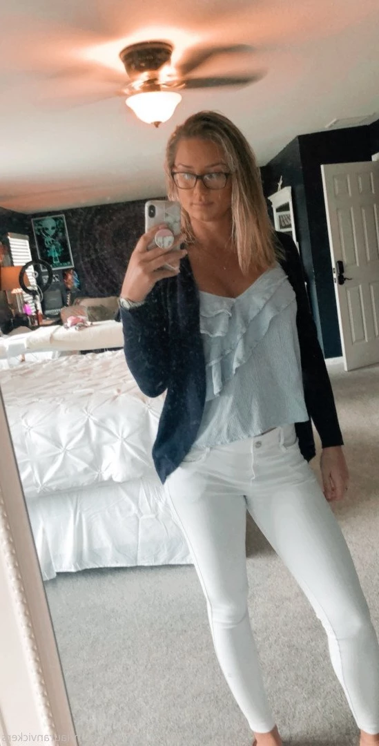 Mommy Lauran Vickers 💕 VIP [ lauranvickers ] Onlyfans leaked photo 2177996 on Hotleaks.tv