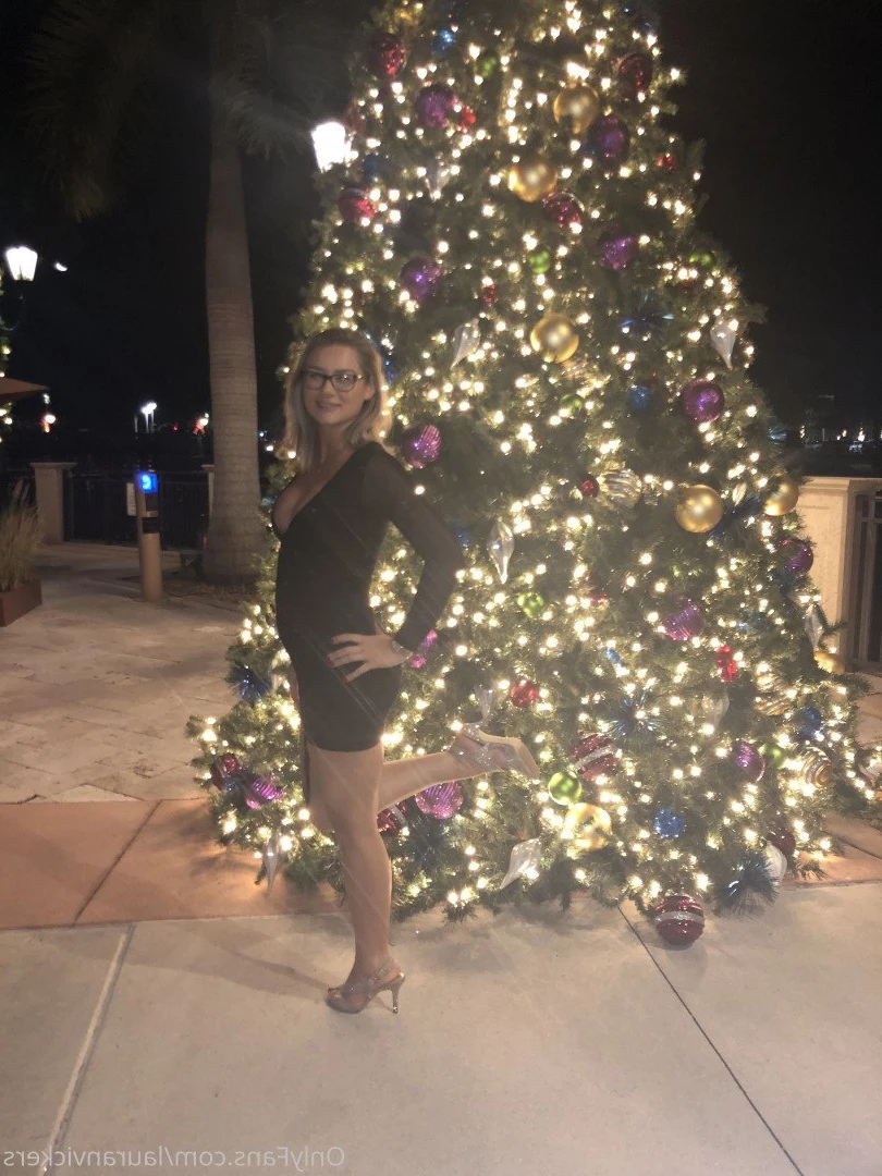 Mommy Lauran Vickers 💕 VIP [ lauranvickers ] Onlyfans leaked photo 2179177 on Hotleaks.tv