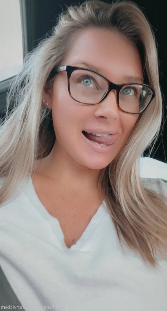 Mommy Lauran Vickers 💕 VIP [ lauranvickers ] Onlyfans leaked photo 2180259 on Hotleaks.tv