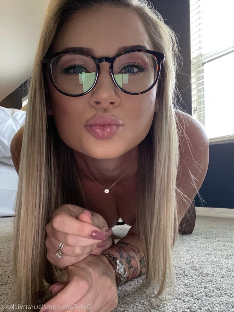 Mommy Lauran Vickers 💕 VIP [ lauranvickers ] Onlyfans leaked photo 12303818 on Hotleaks.tv
