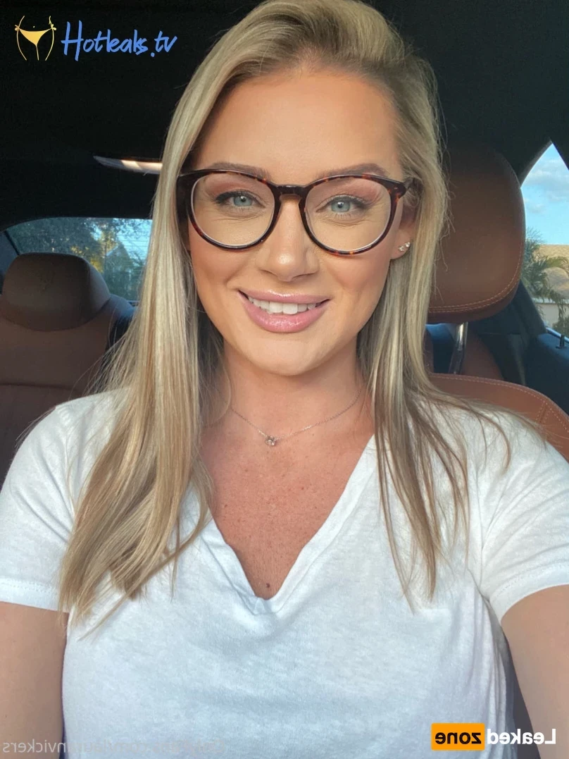 Mommy Lauran Vickers 💕 VIP [ lauranvickers ] Onlyfans leaked photo 15268170 on Hotleaks.tv