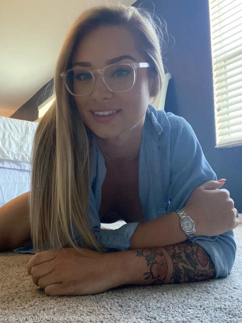 Mommy Lauran Vickers 💕 VIP [ lauranvickers ] Onlyfans leaked photo 15317404 on Hotleaks.tv