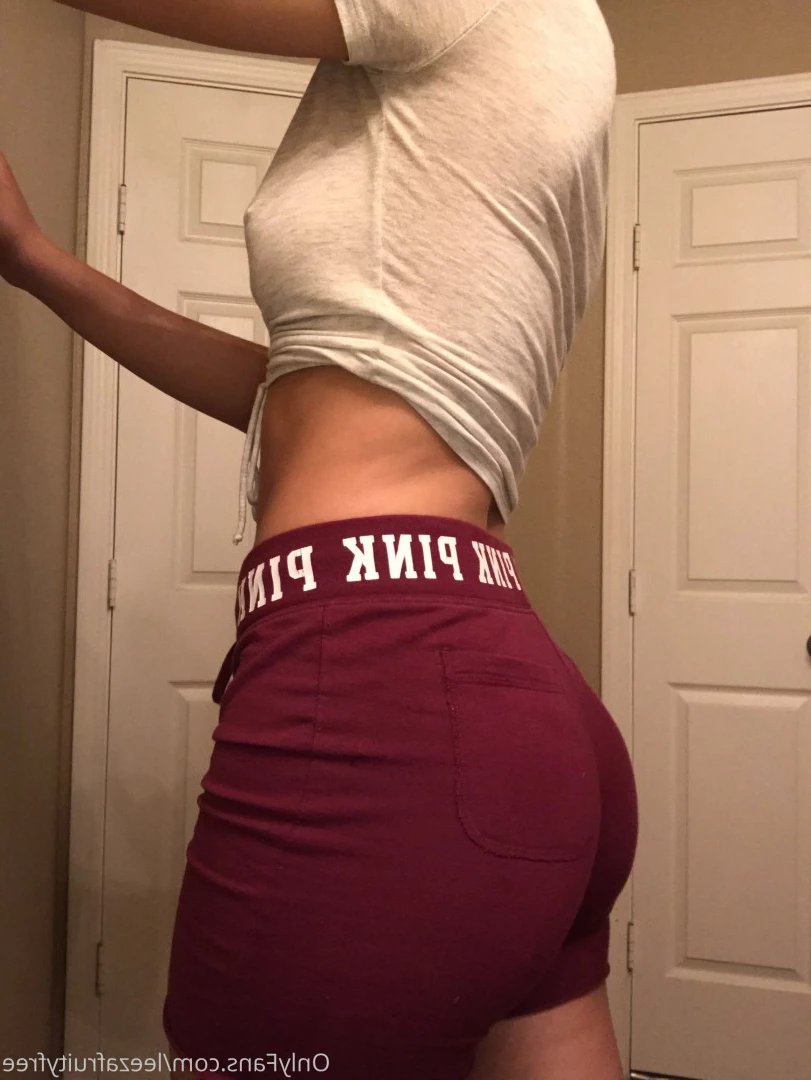 𝟭𝟵𝓎𝑜 &amp; 𝗠𝗢𝗟𝗗𝗢𝗩𝗜𝗔𝗡❤️‍🔥 [ leezapeach ] Onlyfans leaked photo 10297728 on Hotleaks.tv