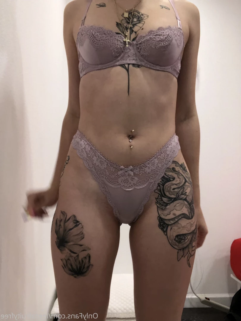 𝟭𝟵𝓎𝑜 &amp; 𝗠𝗢𝗟𝗗𝗢𝗩𝗜𝗔𝗡❤️‍🔥 [ leezapeach ] Onlyfans leaked photo 10300652 on Hotleaks.tv