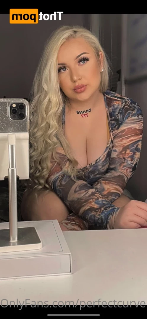 perfectcurve Onlyfans leaked photo 14730086 on Hotleaks.tv