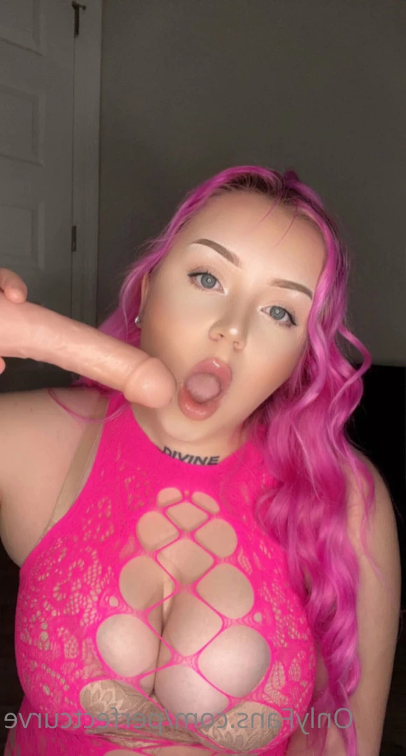 perfectcurve Onlyfans leaked photo 14748549 on Hotleaks.tv