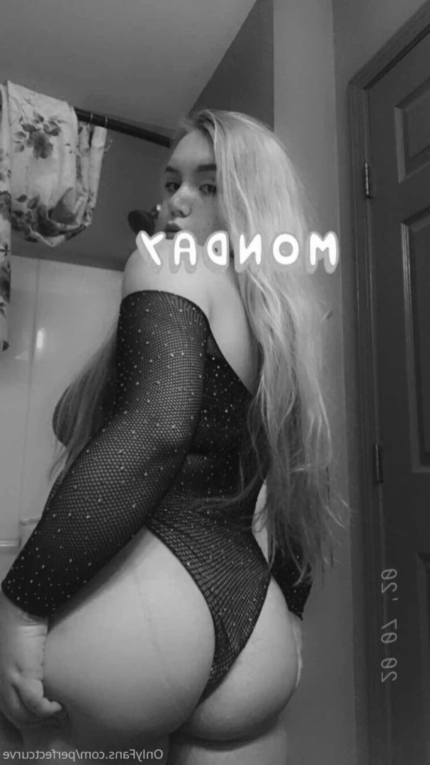 perfectcurve Onlyfans leaked photo 15876506 on Hotleaks.tv