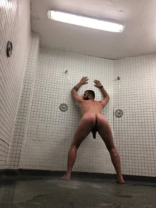 3960709