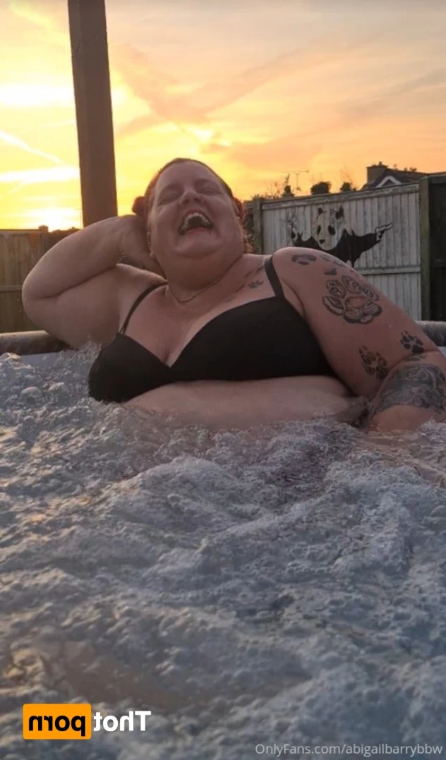 Abigail Barry BBW [ abigailbarrybbw ] Onlyfans leaked photo 16419926 on Hotleaks.tv
