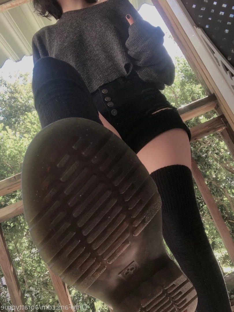 Pixie 🖤✨ [ abrattypixie ] Onlyfans leaked photo 4023961 on Hotleaks.tv