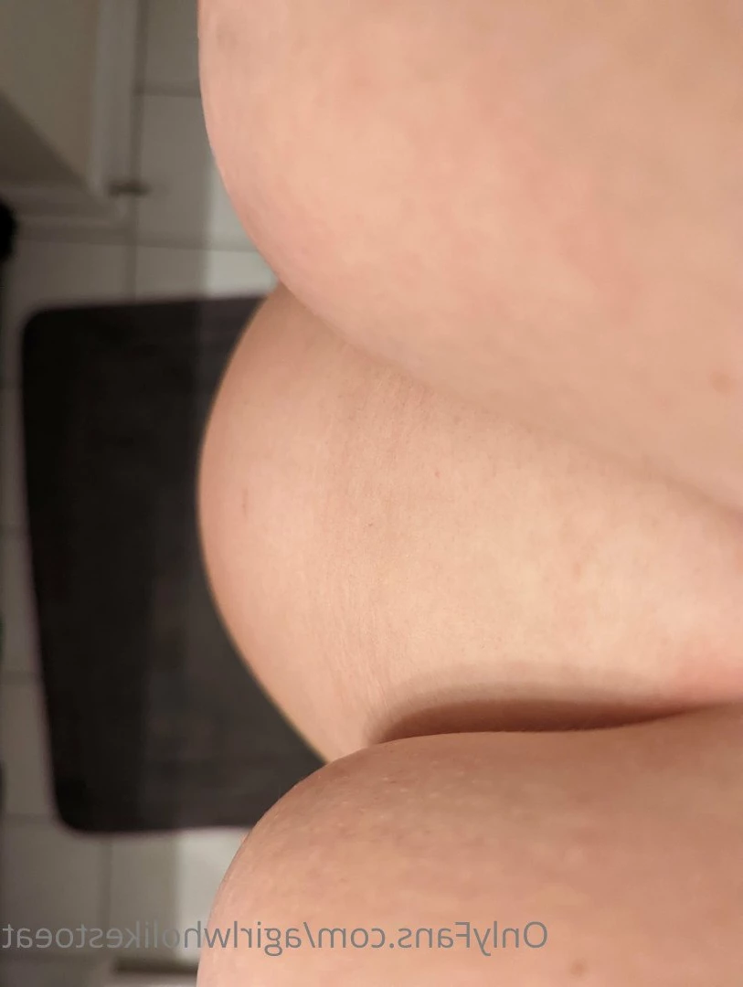 AGirlWhoLikesToEat🦭 [ agirlwholikestoeat ] Onlyfans leaked photo 4675505 on Hotleaks.tv