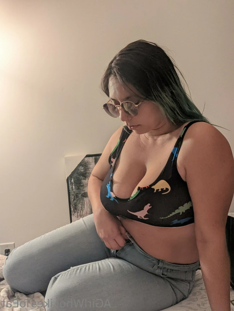 AGirlWhoLikesToEat🦭 [ agirlwholikestoeat ] Onlyfans leaked photo 14161068 on Hotleaks.tv