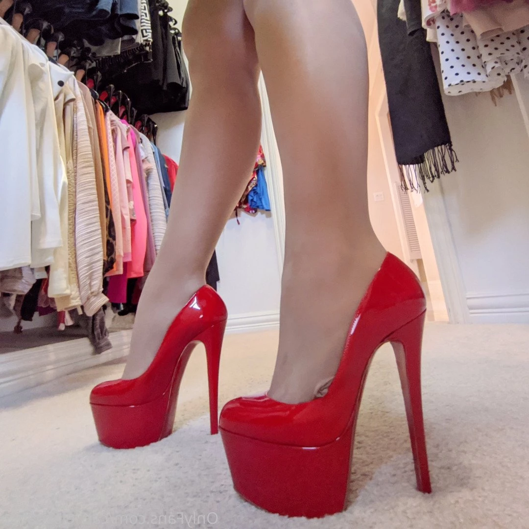  [ carrielachance ] Onlyfans leaked photo 4627094 on Hotleaks.tv