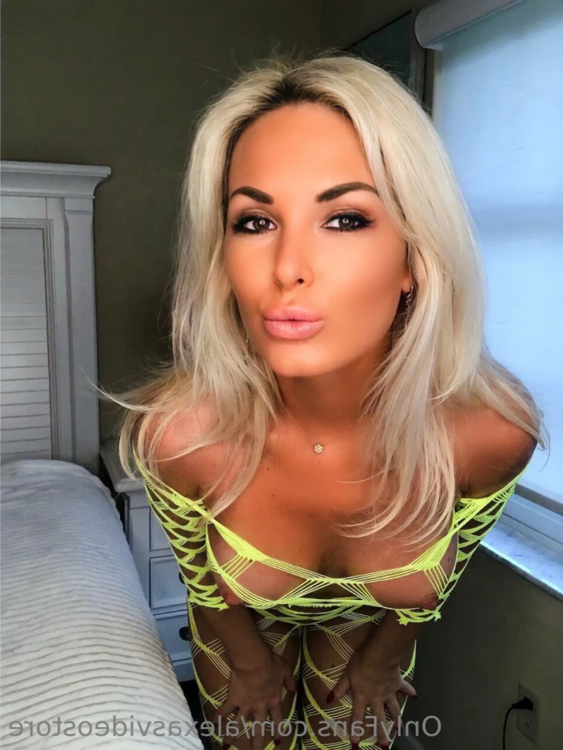 Alexa [ alexasvideostore ] Onlyfans leaked photo 14037470 on Hotleaks.tv