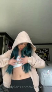 16415689