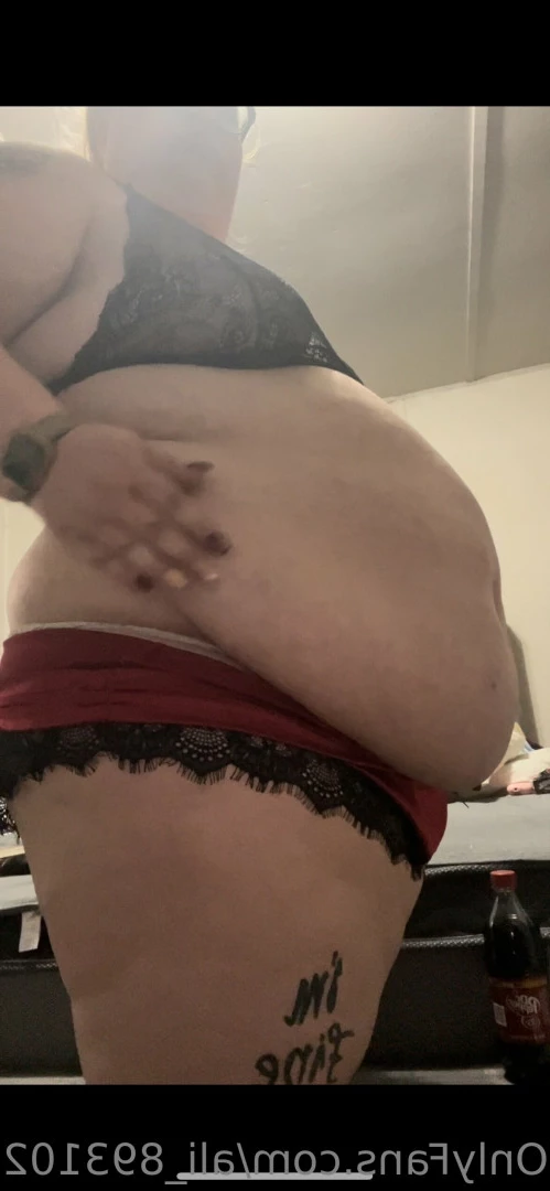 Ali [ ali_893102 ] Onlyfans leaked photo 7674288 on Hotleaks.tv