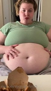 aliceeats Onlyfans leaked video 3021021 on Hotleaks.tv