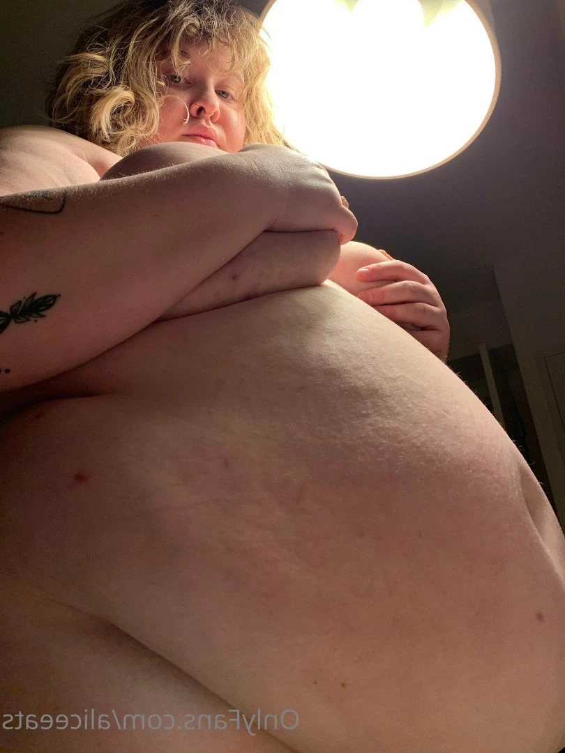 aliceeats Onlyfans leaked photo 3684793 on Hotleaks.tv