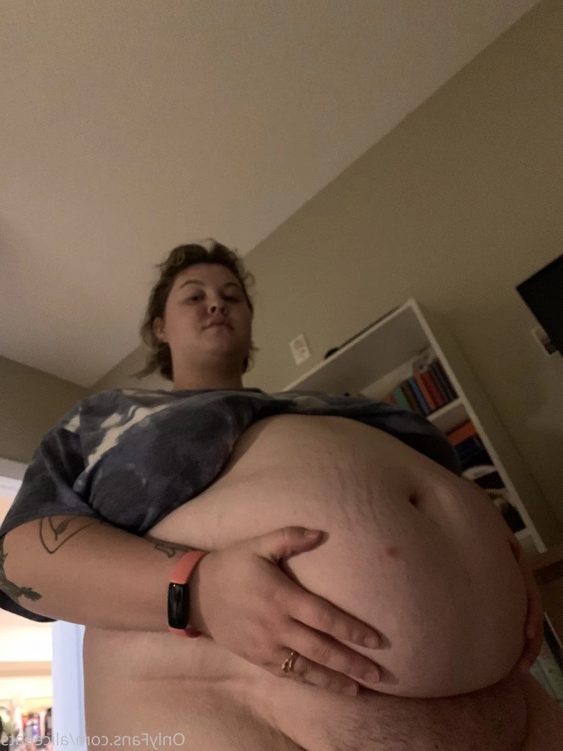 aliceeats Onlyfans leaked photo 3688865 on Hotleaks.tv