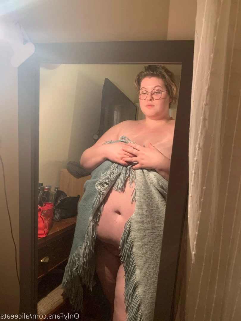 aliceeats Onlyfans leaked photo 3689577 on Hotleaks.tv