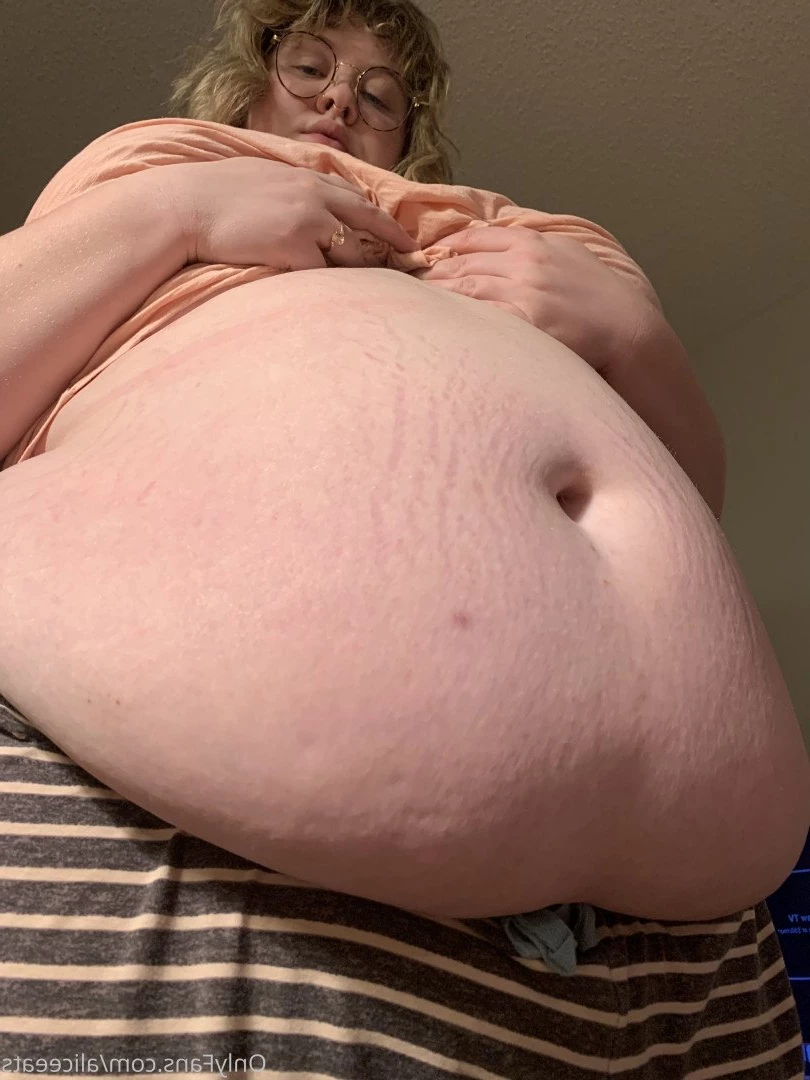 aliceeats Onlyfans leaked photo 3690385 on Hotleaks.tv