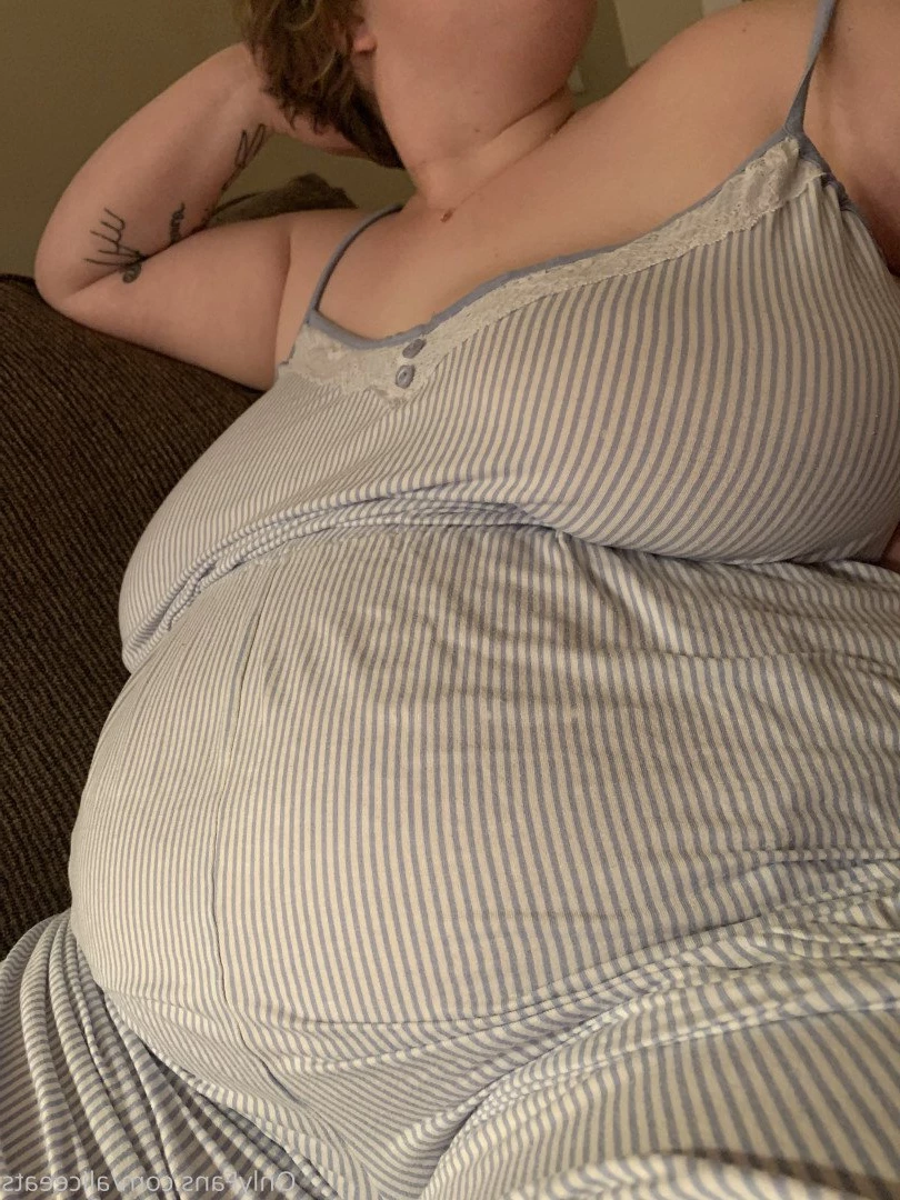 aliceeats Onlyfans leaked photo 3692870 on Hotleaks.tv