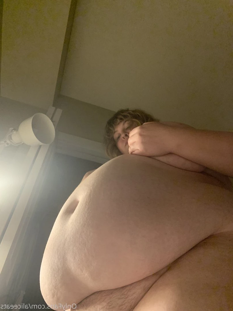 aliceeats Onlyfans leaked photo 3693971 on Hotleaks.tv