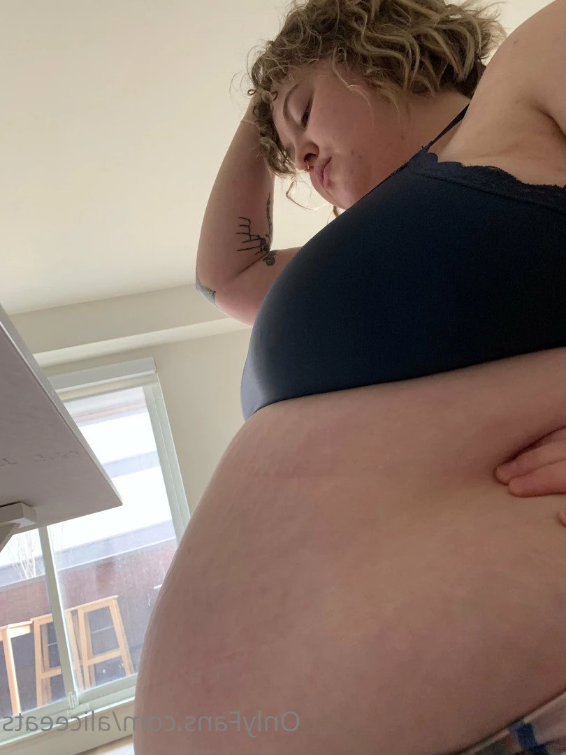 aliceeats Onlyfans leaked photo 3694397 on Hotleaks.tv