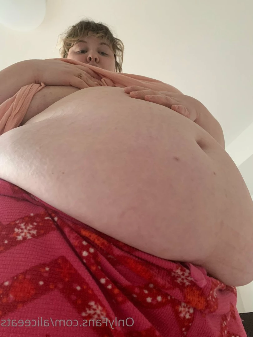 aliceeats Onlyfans leaked photo 3694875 on Hotleaks.tv